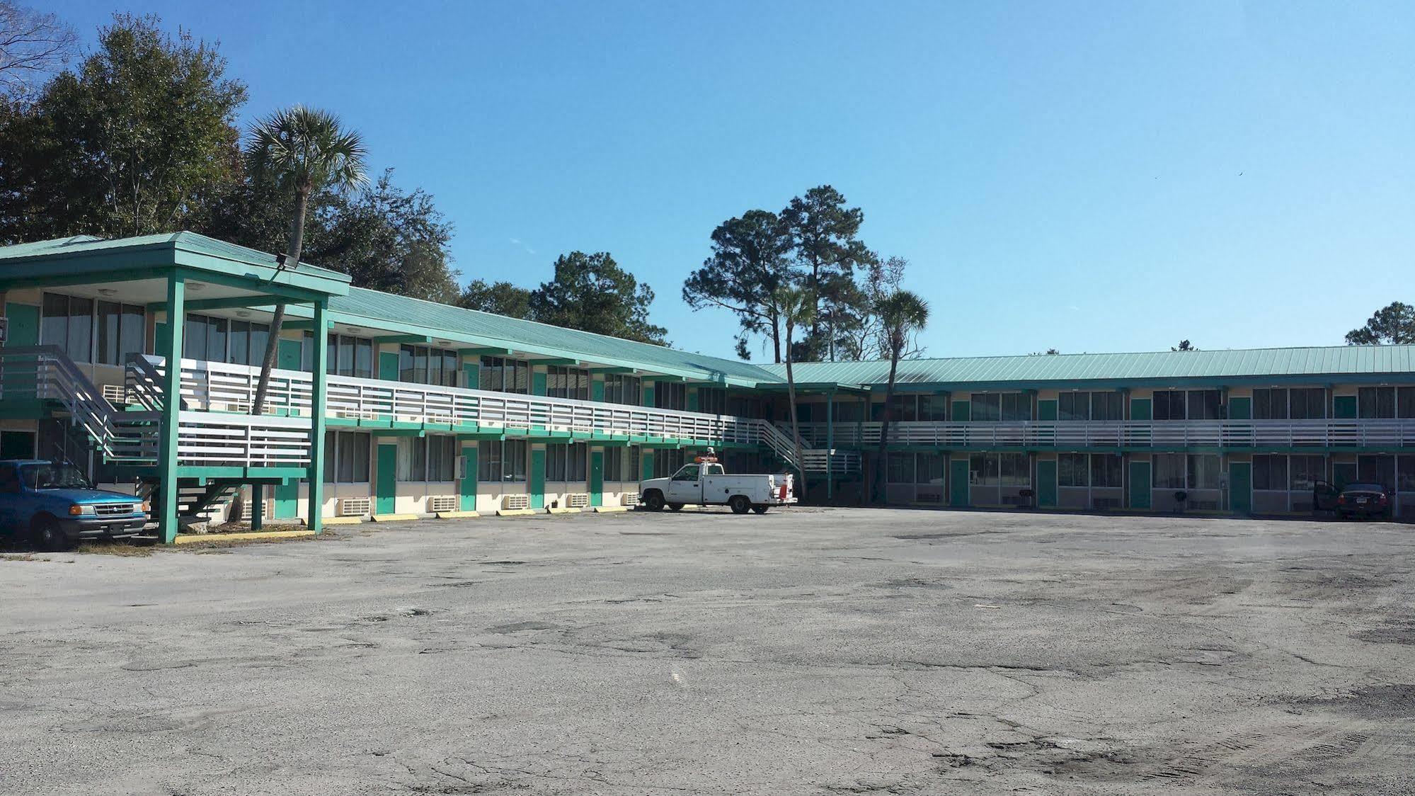 Gator Lodge Джаксънвил Екстериор снимка